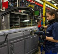 Almussafes se sigue librando de los despidos de Ford Europa, que con Rusia ya superan los 8.000