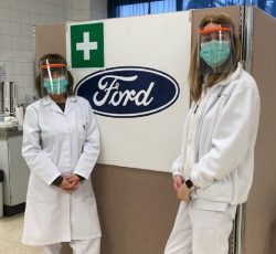 Ford Almussafes utiliza sus impresoras 3D para fabricar protectores faciales