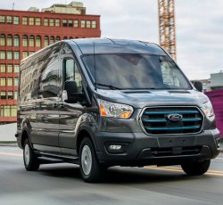 Presentada la Ford E-Transit eléctrica: la primera furgoneta eléctrica de Ford ya tiene precio